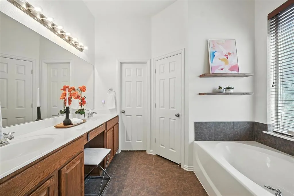 2612 Katie Trail