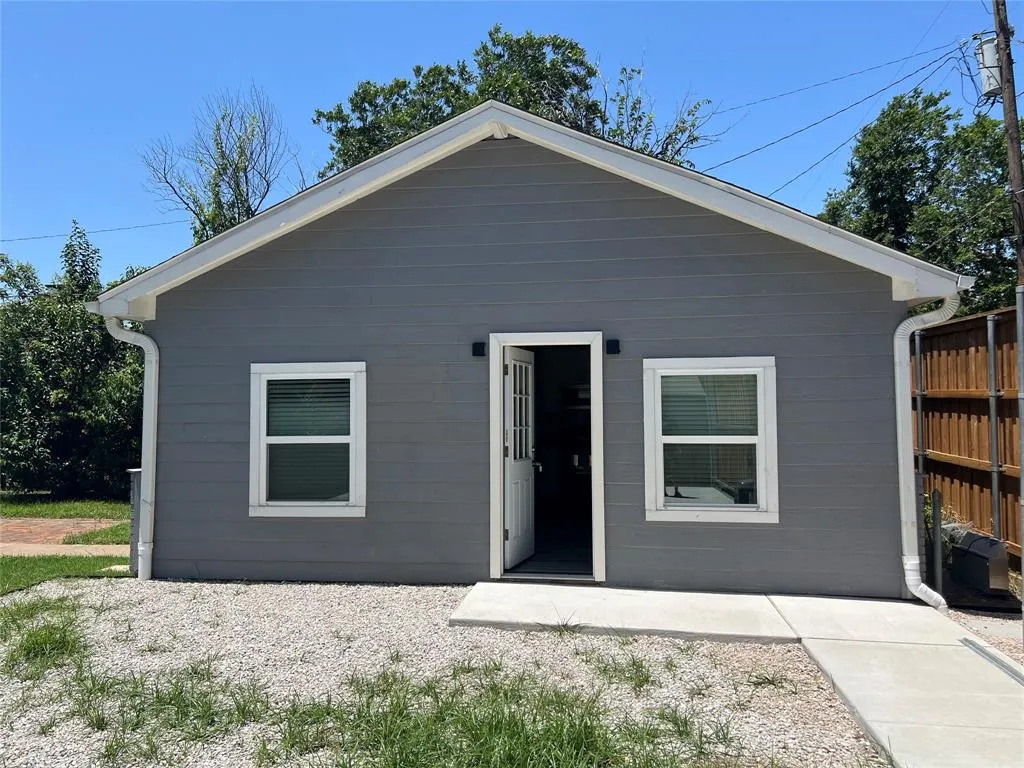 624 Scottsdale Drive