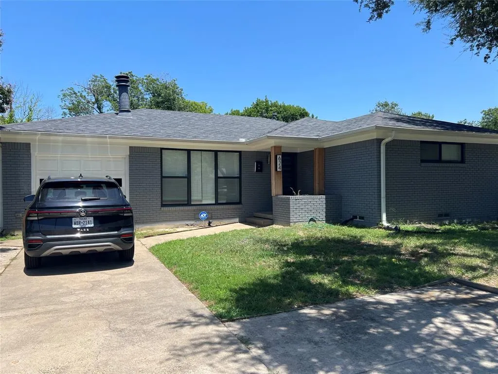 624 Scottsdale Drive