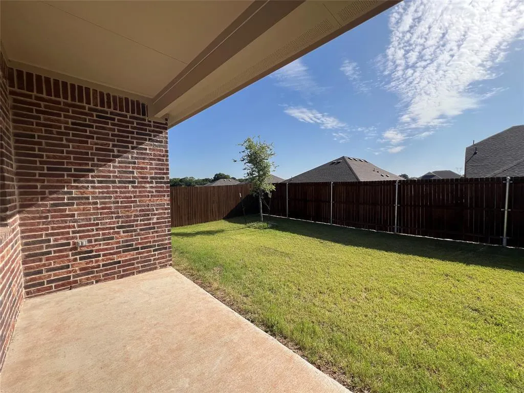 1216 Blue Spring Drive