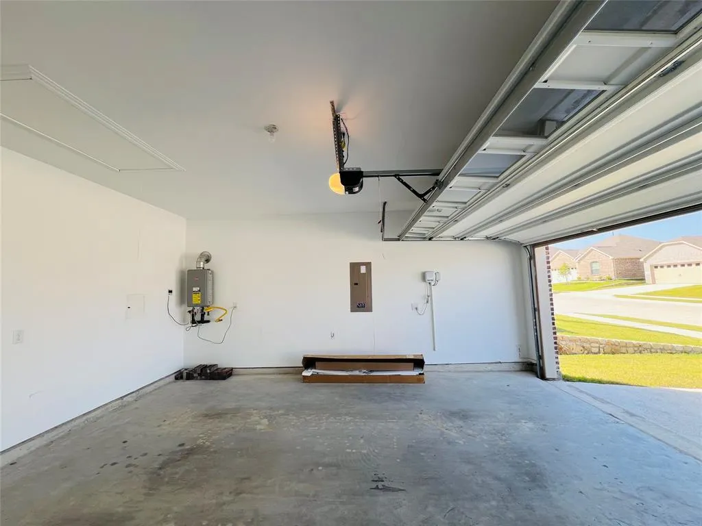 1216 Blue Spring Drive