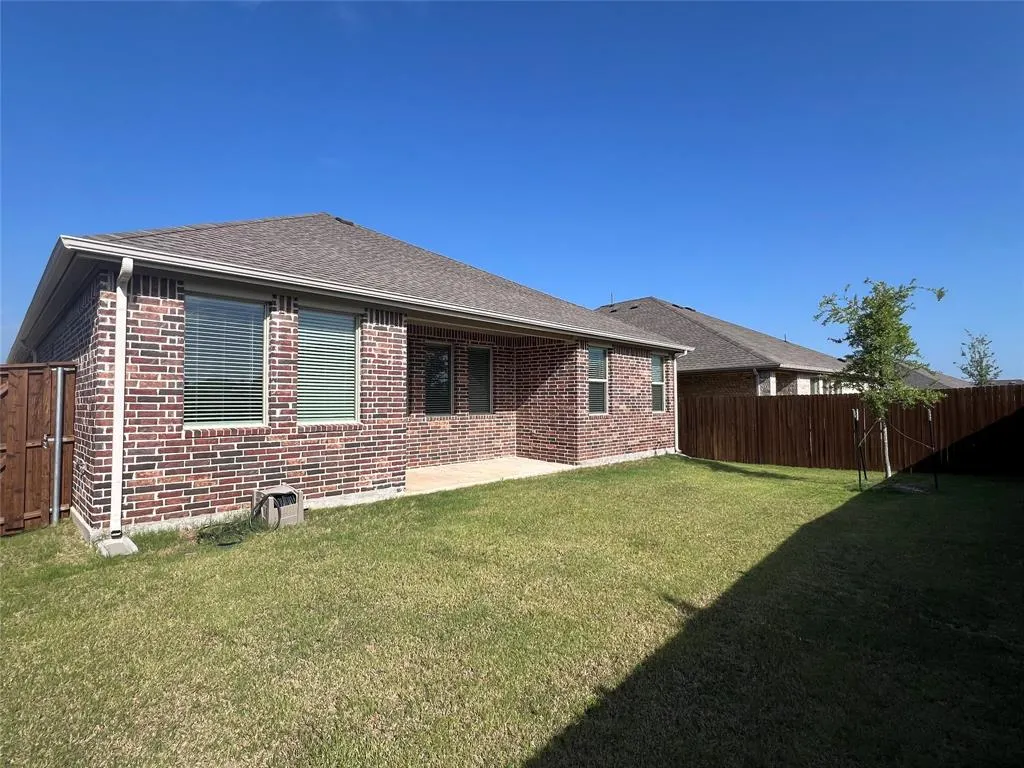 1216 Blue Spring Drive