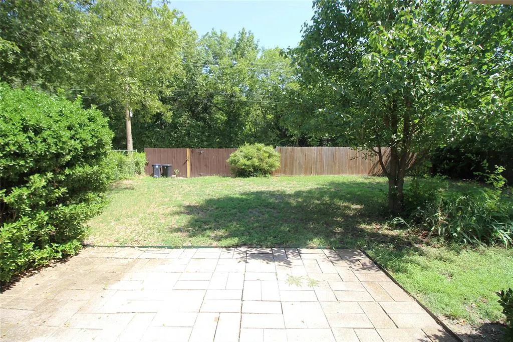 804 Wateka Way