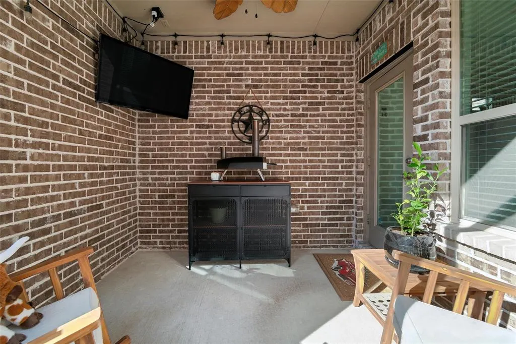 2141 Olivereta Drive