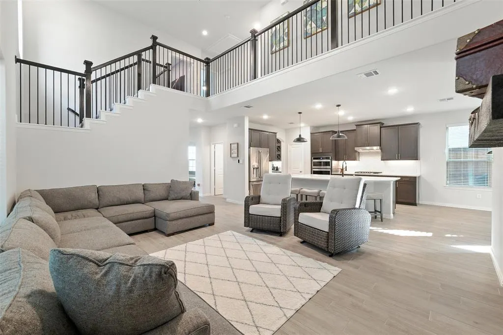 2141 Olivereta Drive