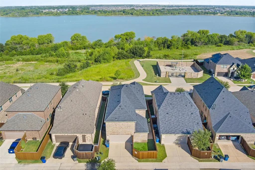 2141 Olivereta Drive