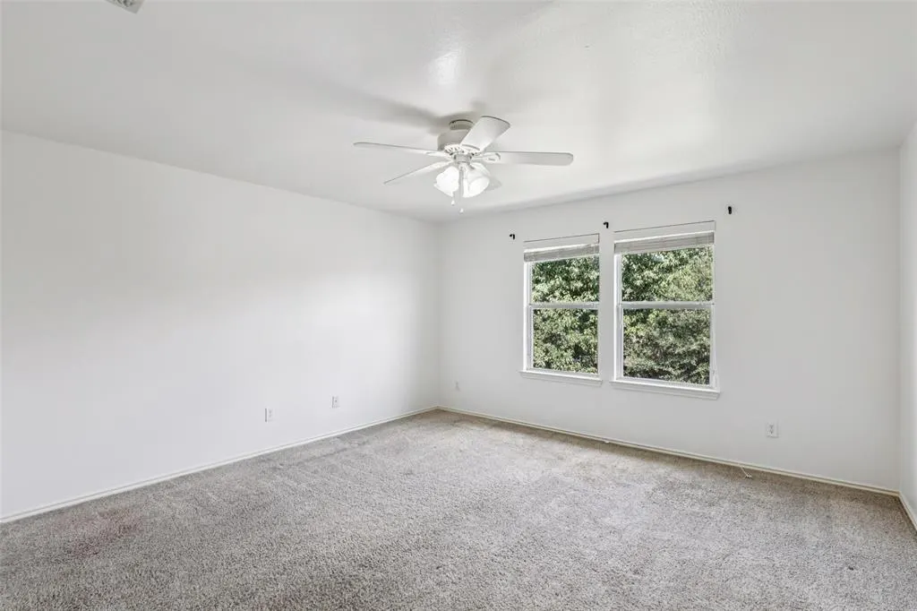 604 Maple Leaf Lane