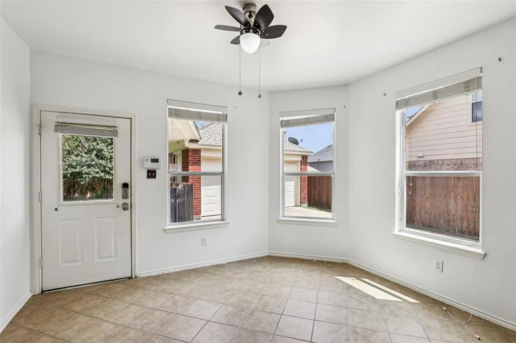 604 Maple Leaf Lane