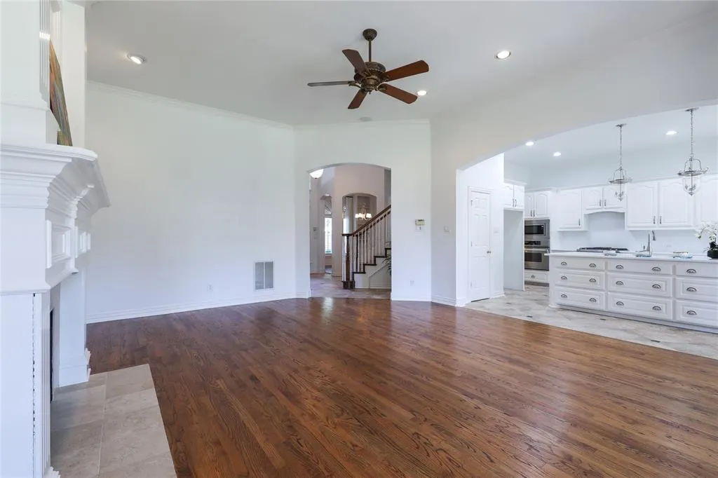 1412 Salado Drive