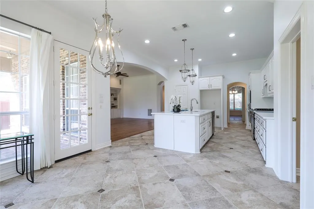 1412 Salado Drive