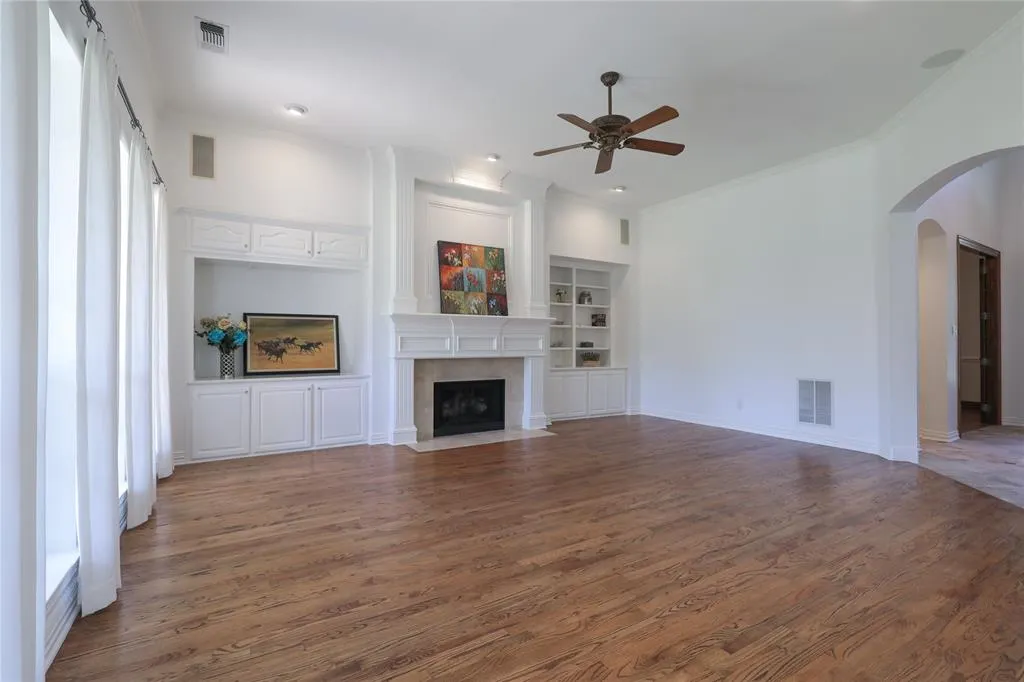 1412 Salado Drive