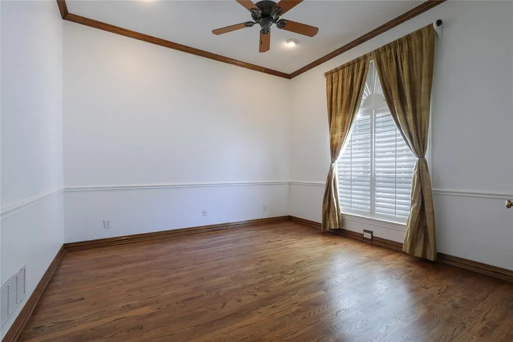 1412 Salado Drive