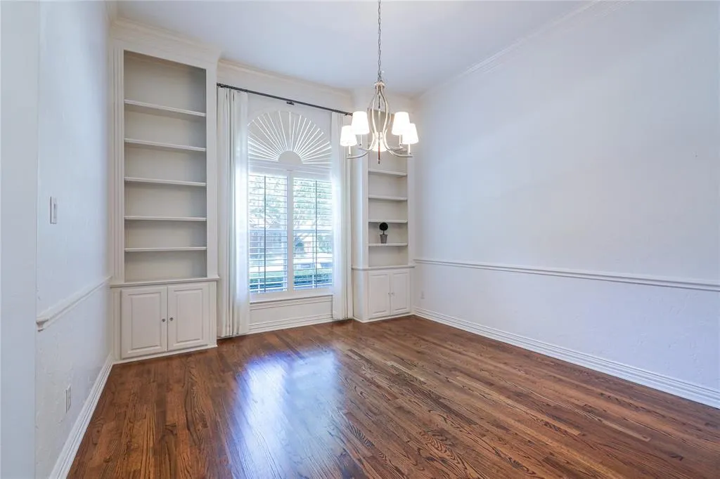 1412 Salado Drive