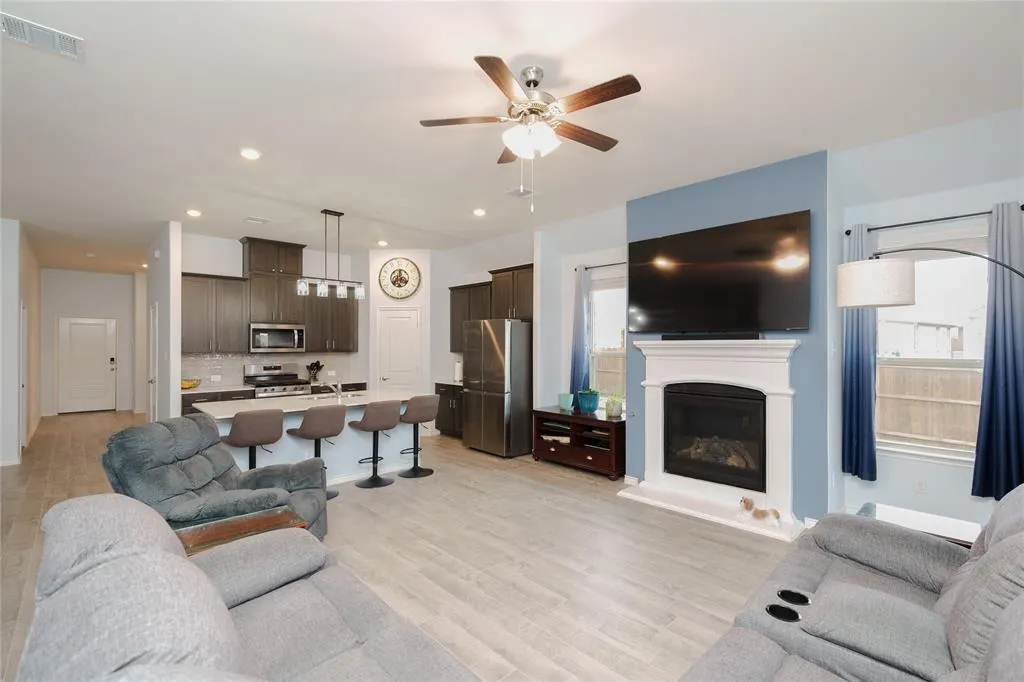11203 Hawks Landing Drive