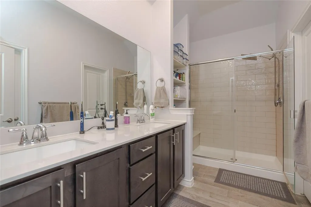 11203 Hawks Landing Drive