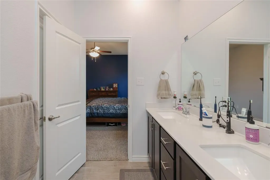 11203 Hawks Landing Drive