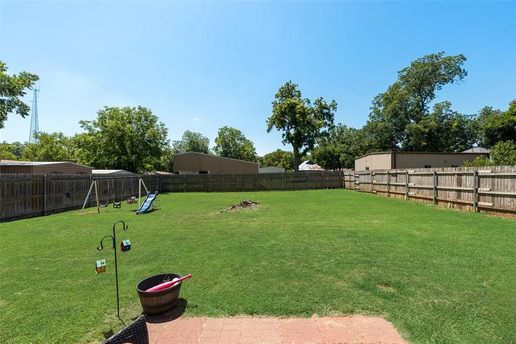 104 E North Street
