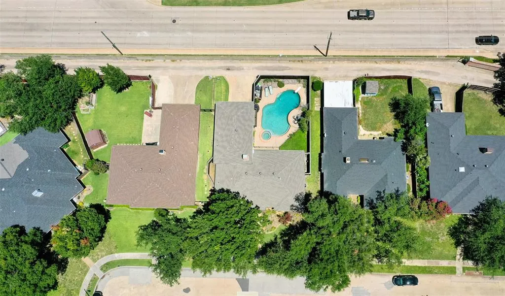 647 Sheffield Drive