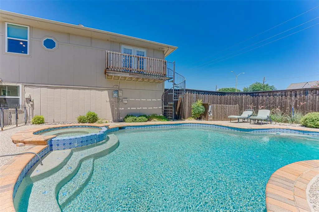 647 Sheffield Drive