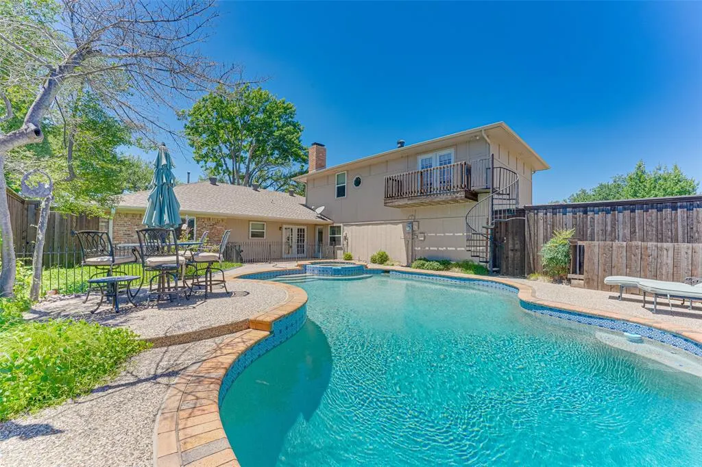 647 Sheffield Drive