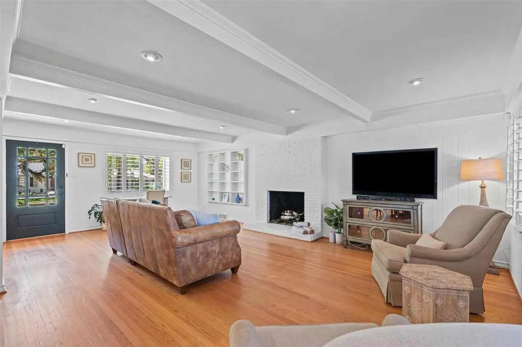 608 Westwood Drive