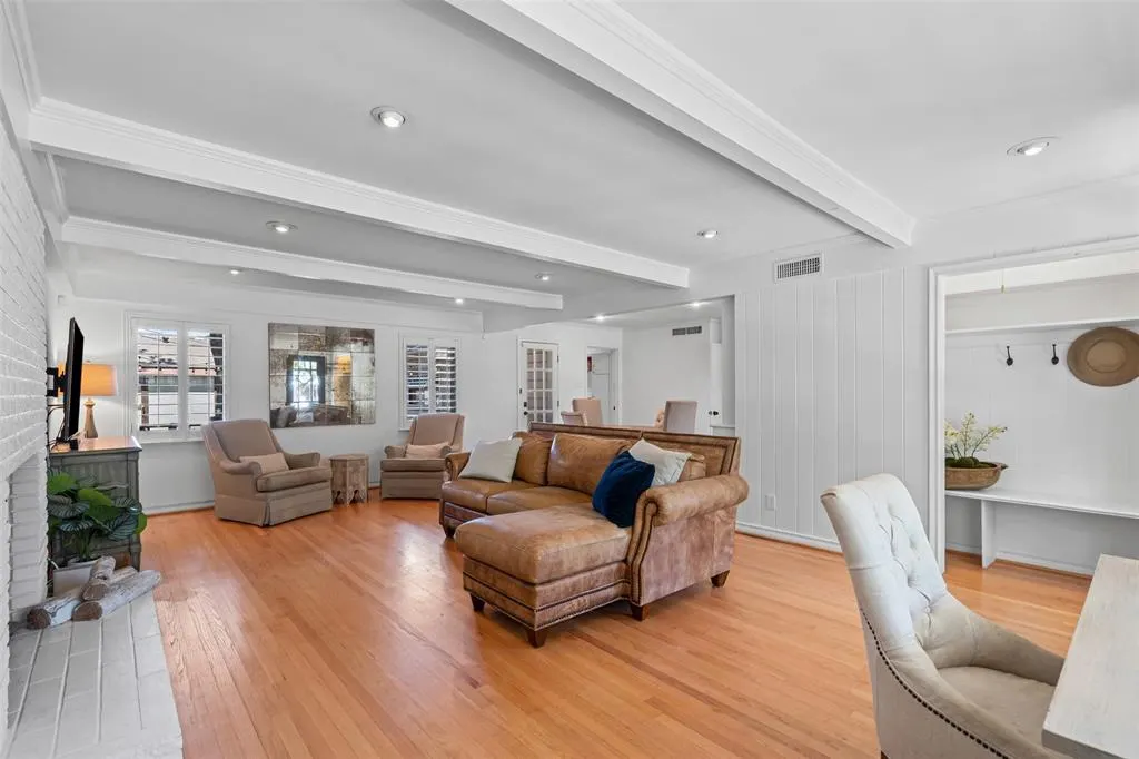 608 Westwood Drive