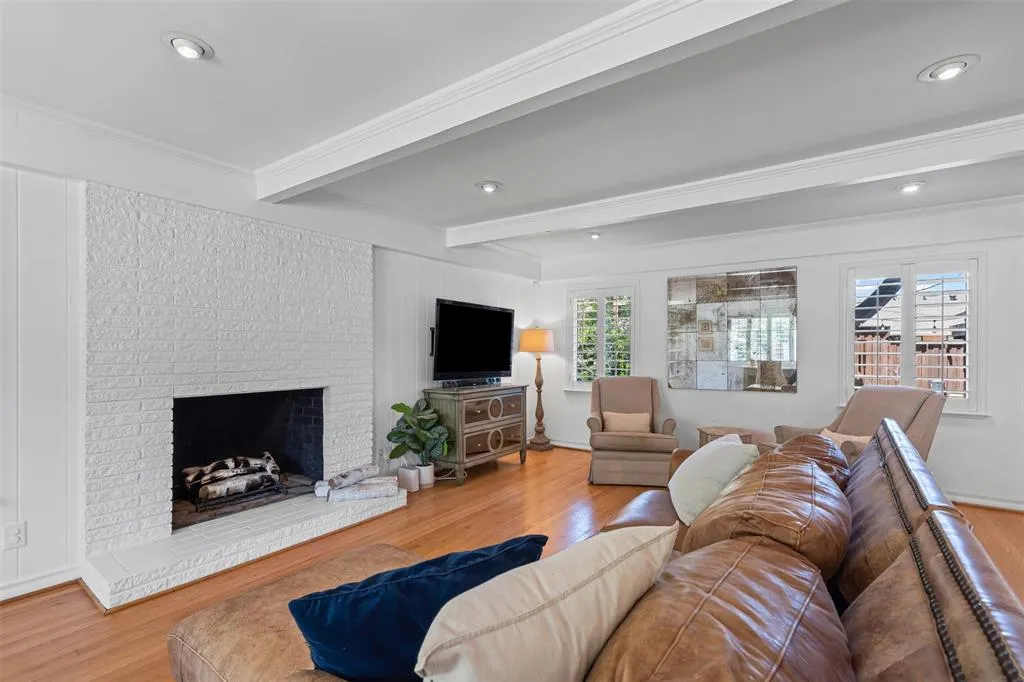 608 Westwood Drive