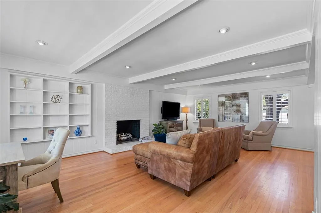 608 Westwood Drive