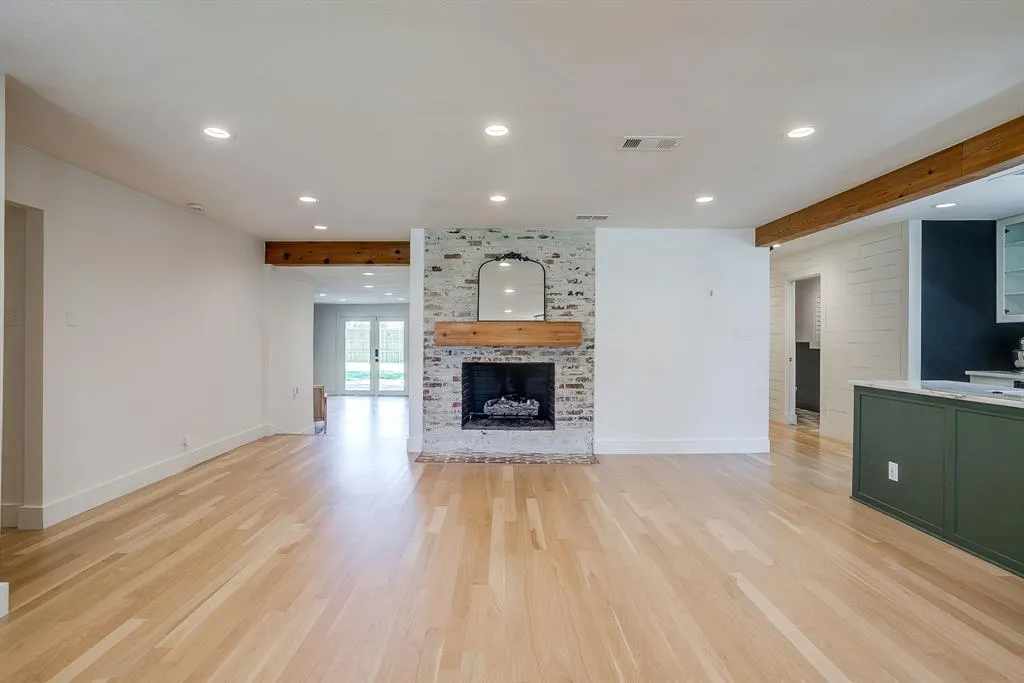 428 Summit Drive