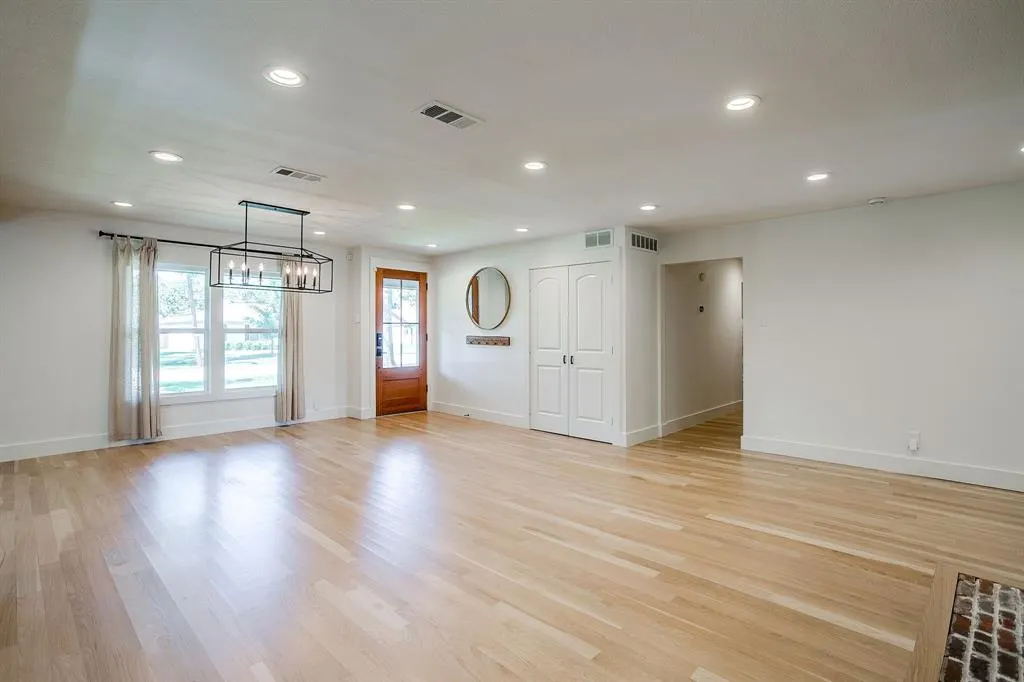 428 Summit Drive