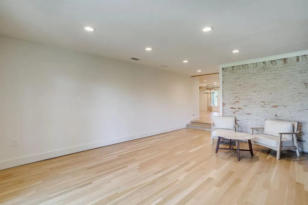 428 Summit Drive