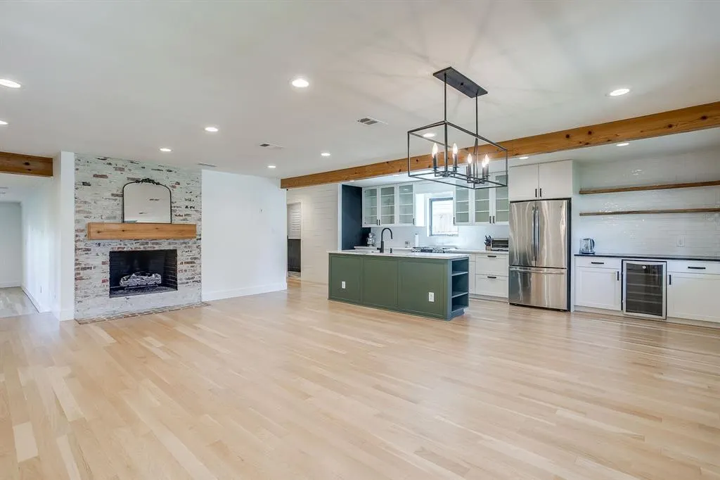 428 Summit Drive