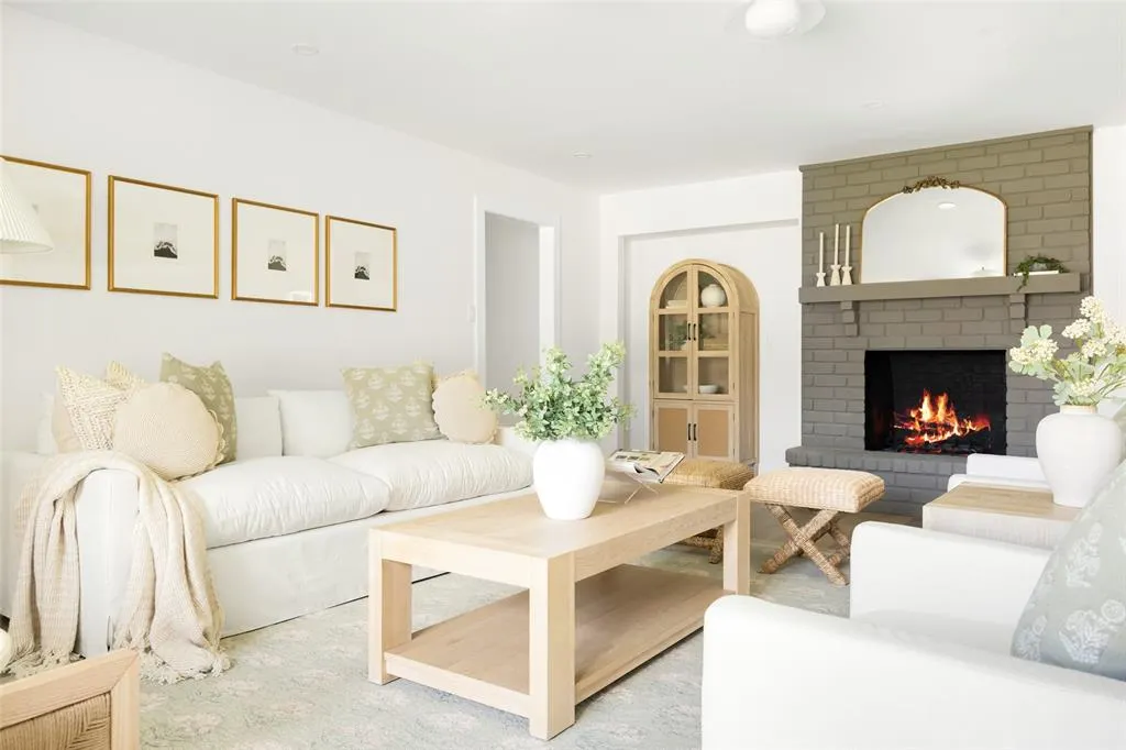 415 Forest Grove Drive