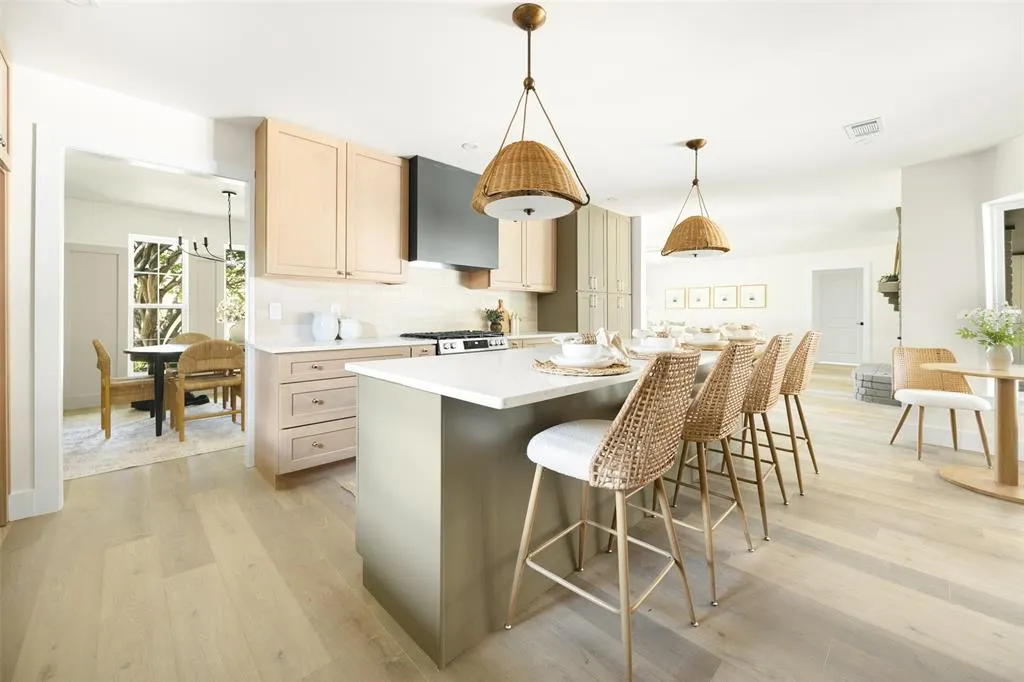 415 Forest Grove Drive