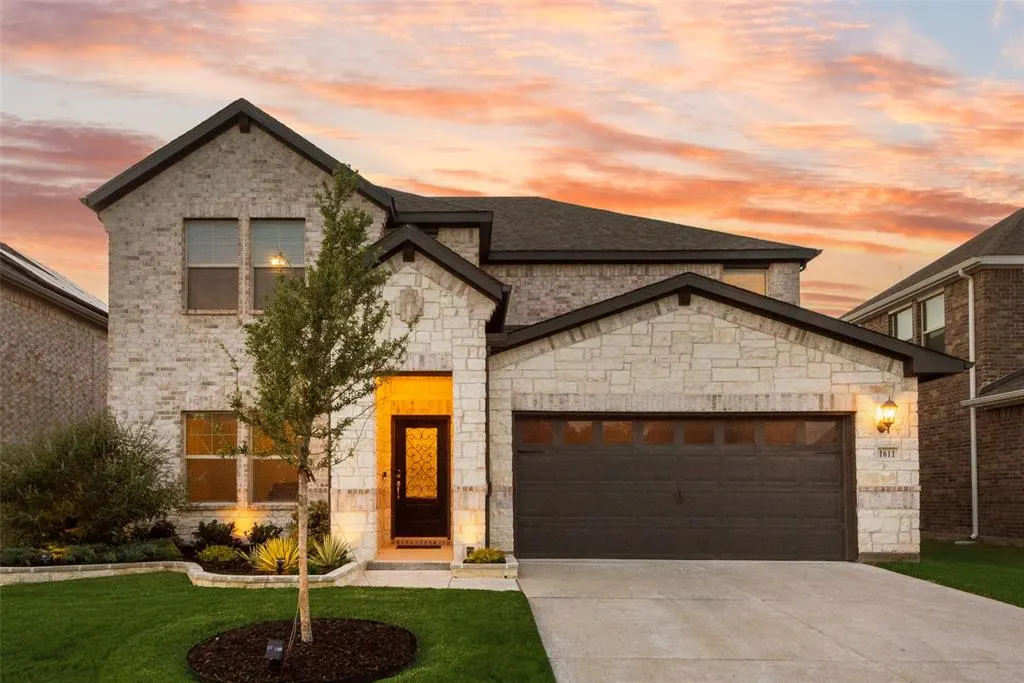 1611 Ironwood Way