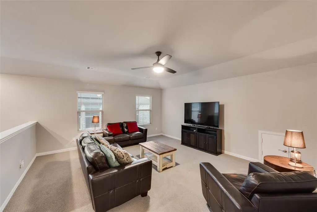 1611 Ironwood Way