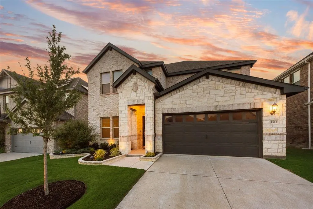 1611 Ironwood Way