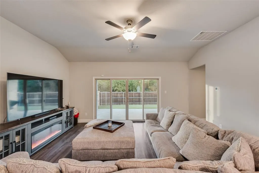 1611 Ironwood Way