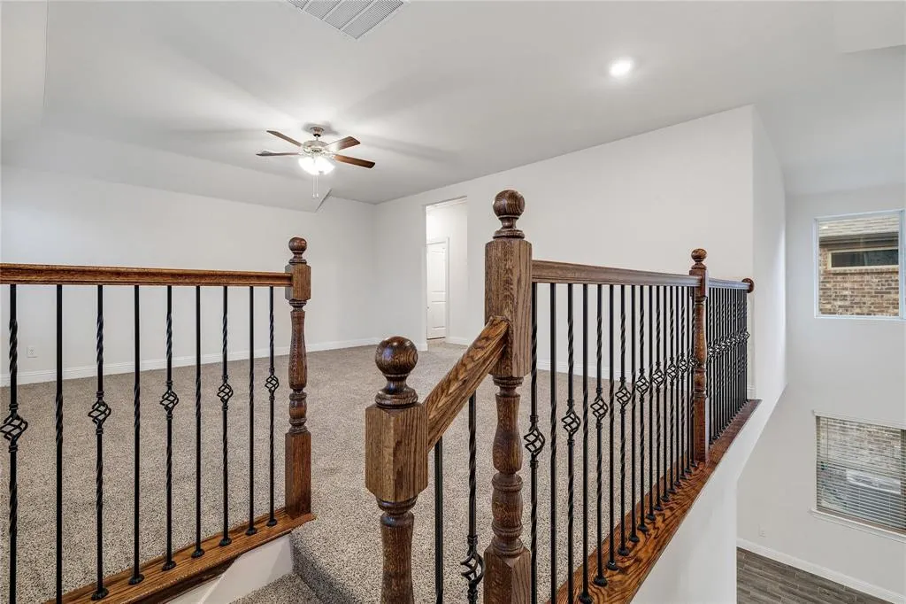 1212 Sagefield Way