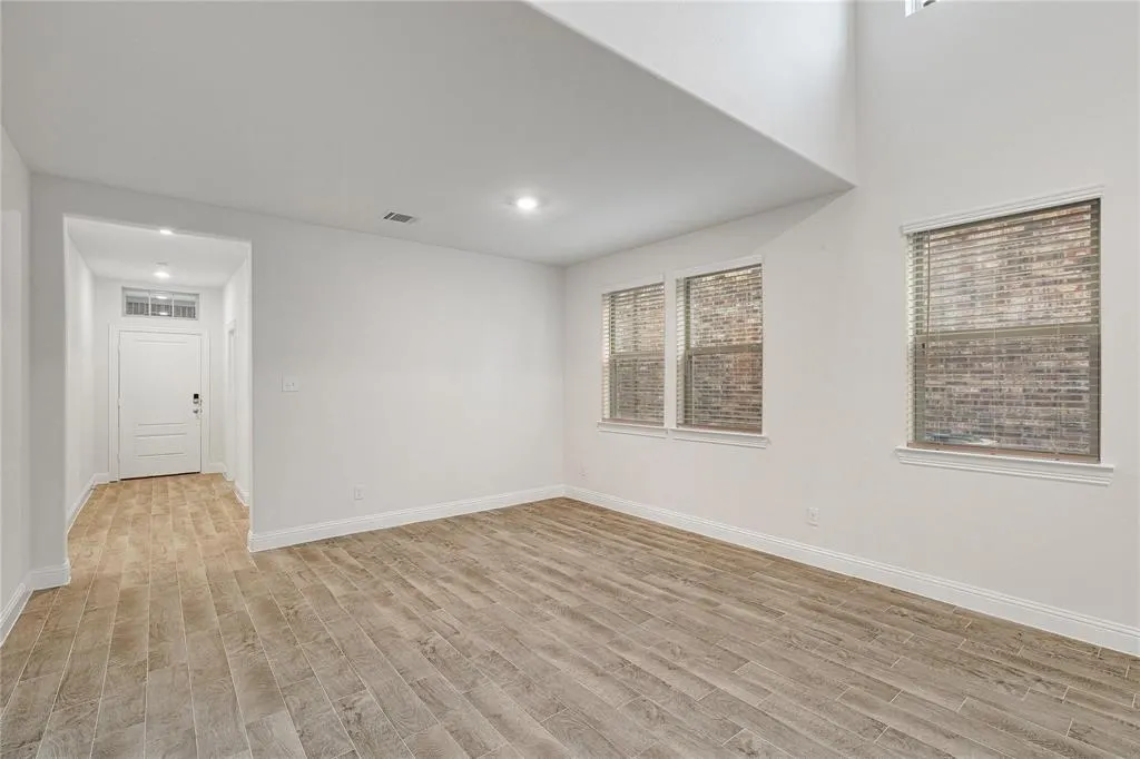 1212 Sagefield Way