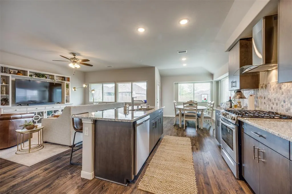1021 Holcombe Drive