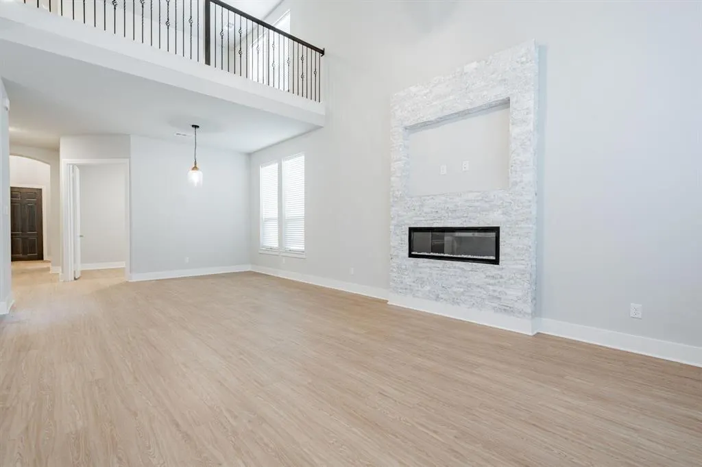 1810 Rhea Court