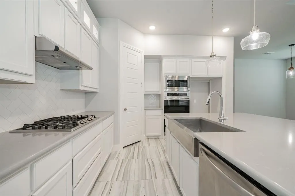 1810 Rhea Court