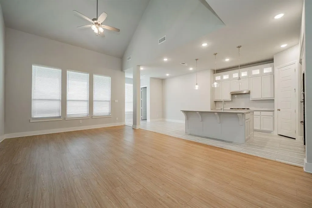 1810 Rhea Court