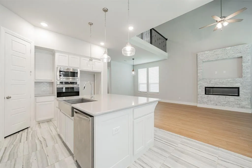 1810 Rhea Court