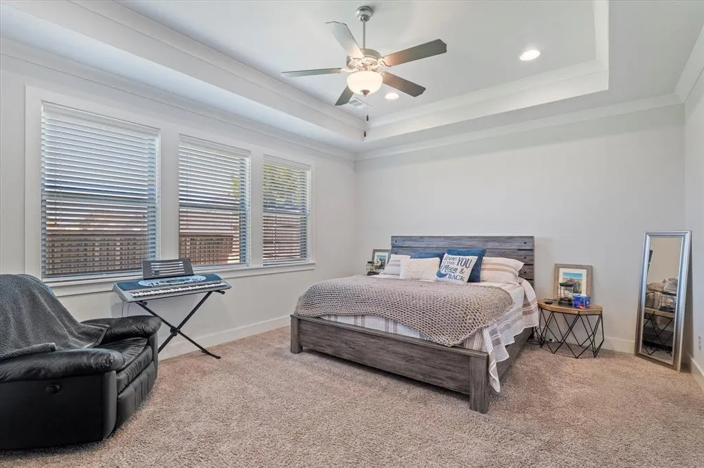 621 Sunbury Lane