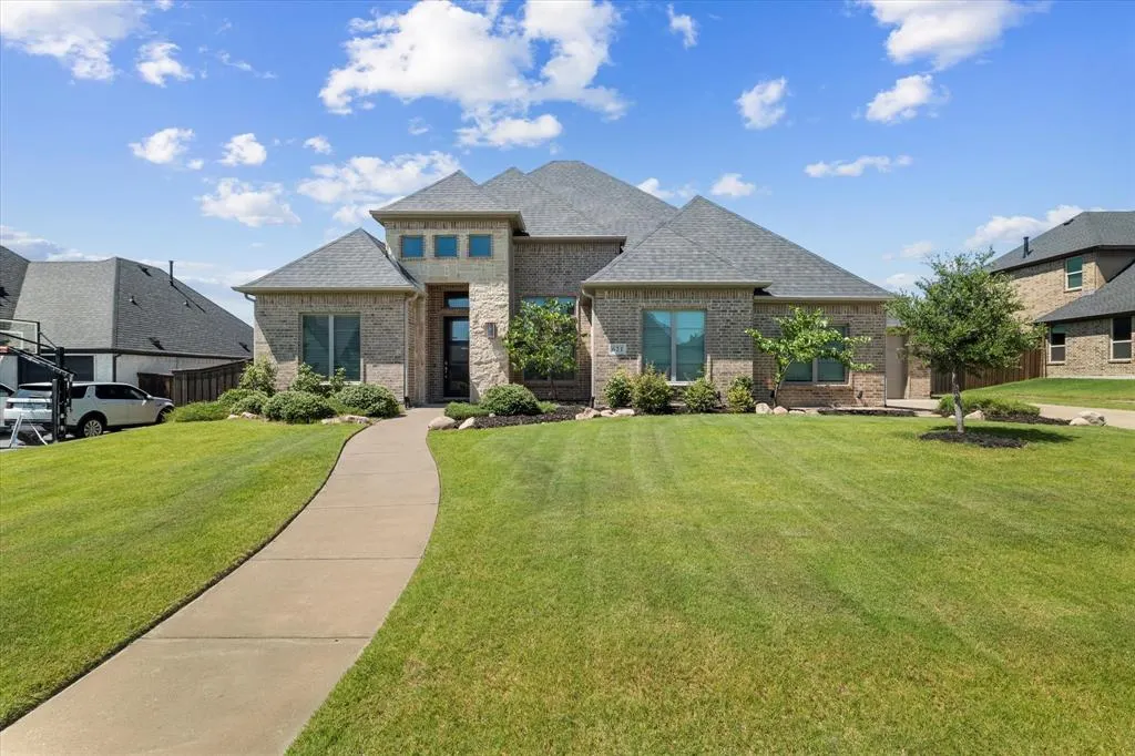 621 Sunbury Lane