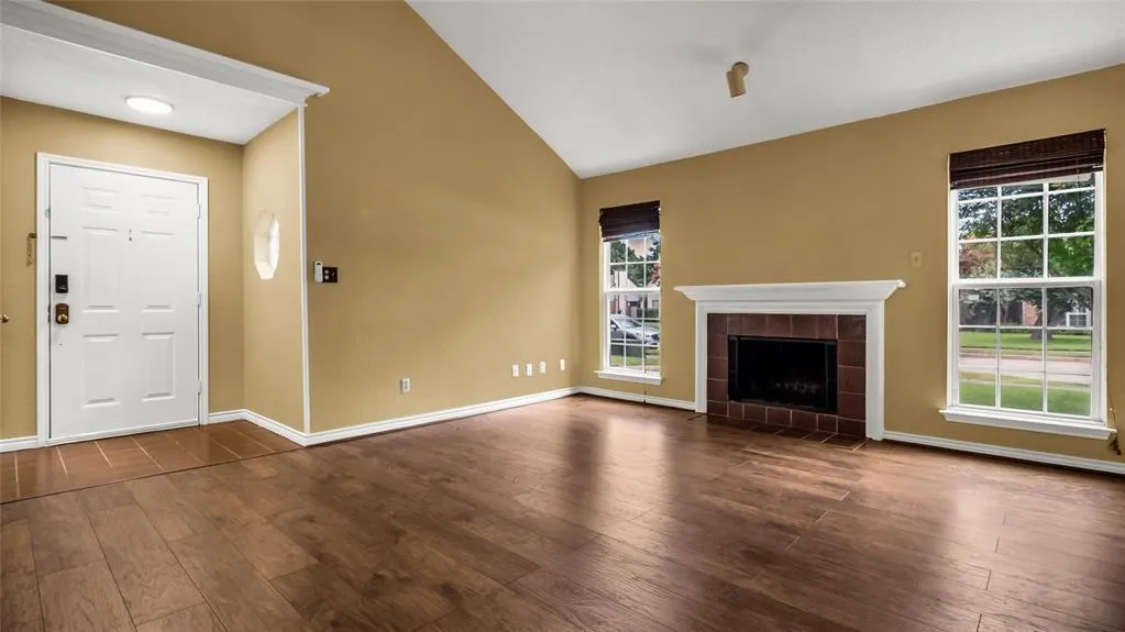 1407 Broadmoor Drive
