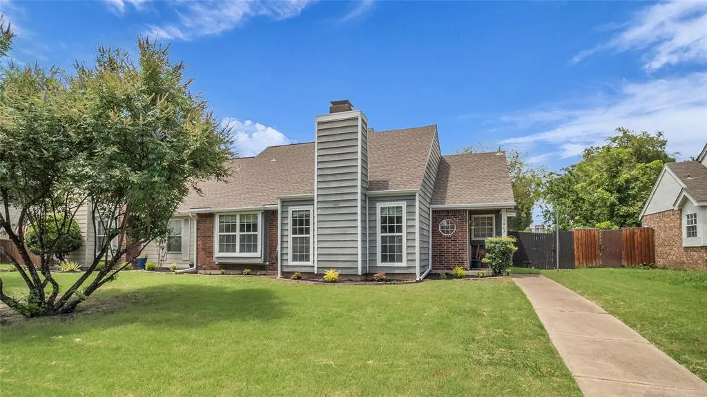 1407 Broadmoor Drive
