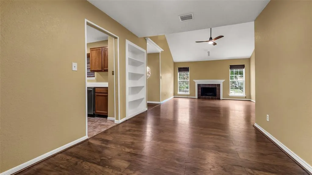 1407 Broadmoor Drive